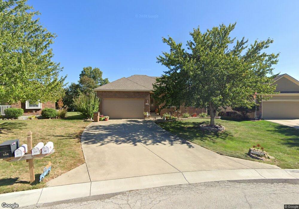 619 Meadowlark Cir, Raymore, MO 64083 - photo 1