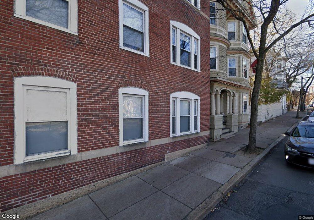 98 Cypress St unit 3, Brookline, MA 02445 - photo 1