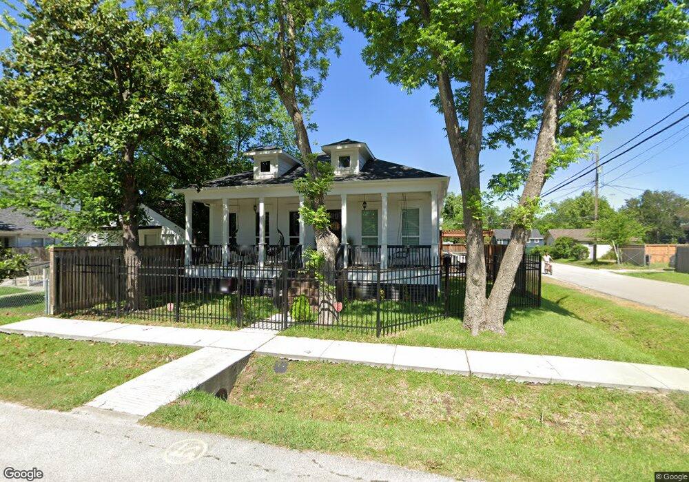 1202 Cordell St, Houston, TX 77009 - photo 1