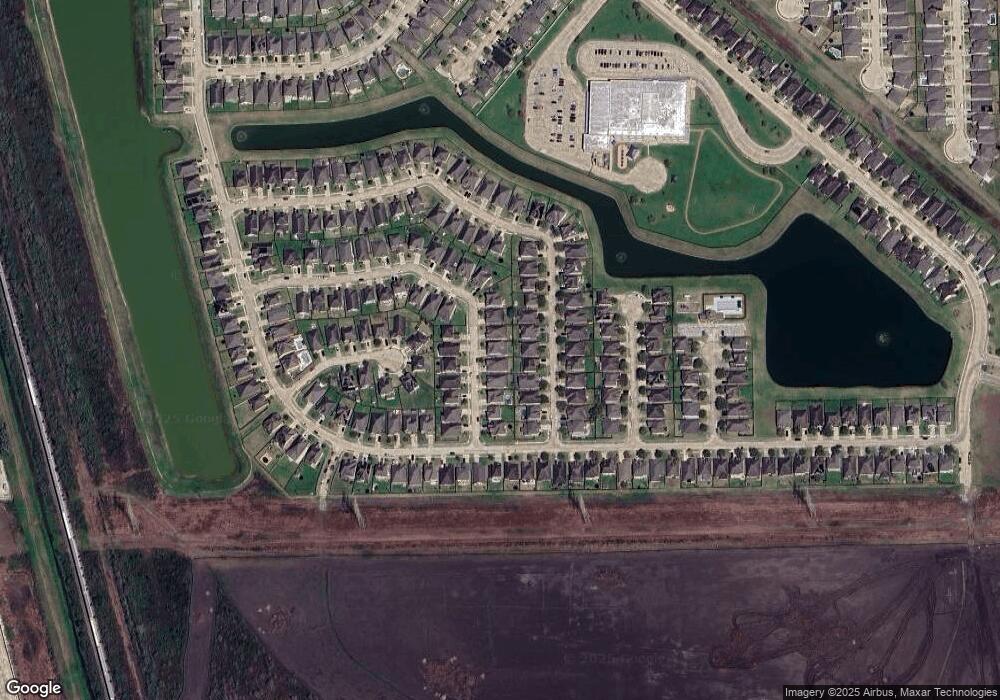4702 Alluvial Cir, Alvin, TX 77511 - photo 1