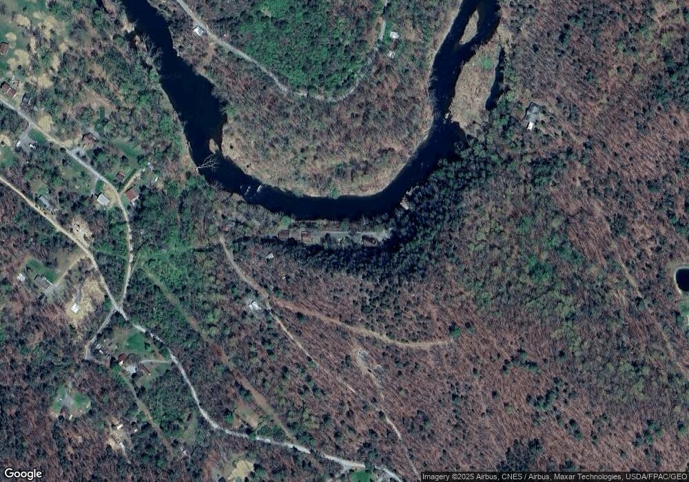 428 Rockcliff Ln, Great Cacapon, WV 25422 - photo 1