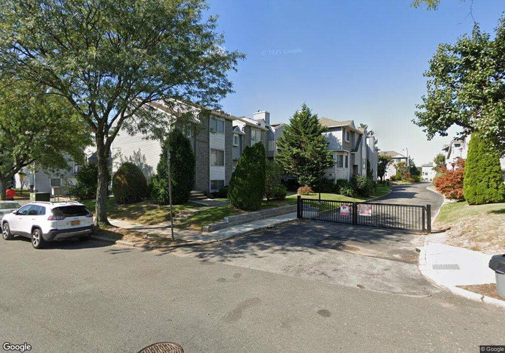 87 Regal Walk unit A, Staten Island, NY 10303 - photo 1