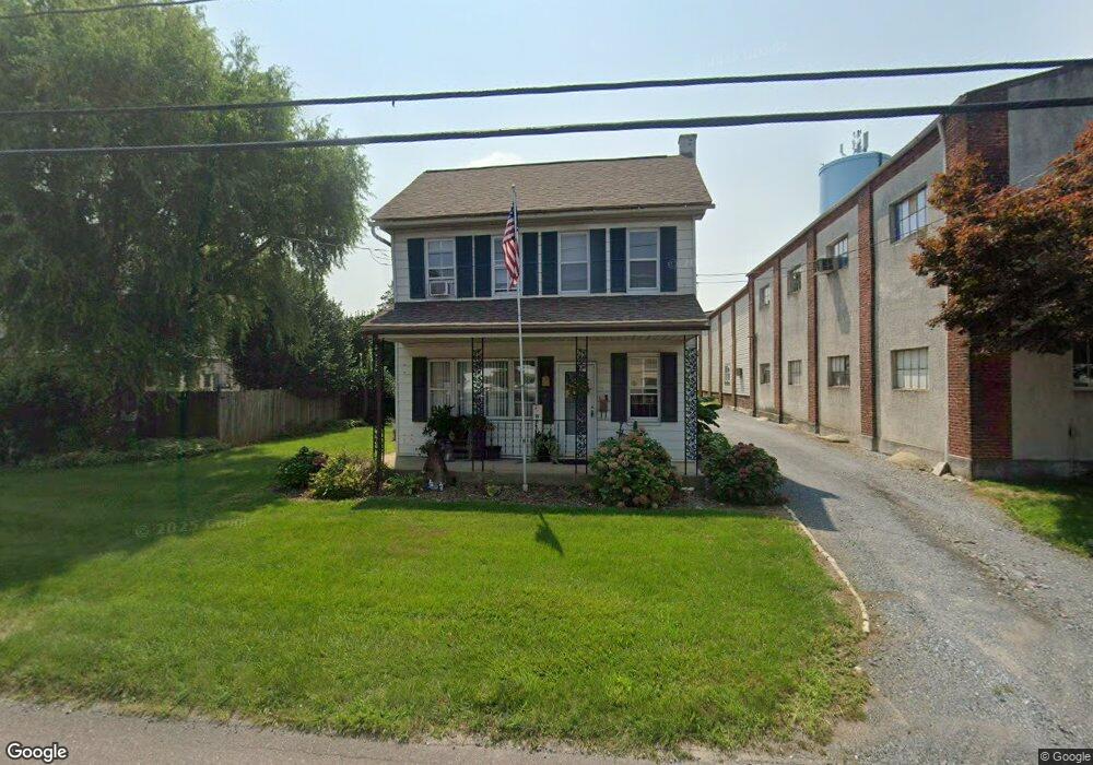 10 W Main St, Leola, PA 17540 - photo 1