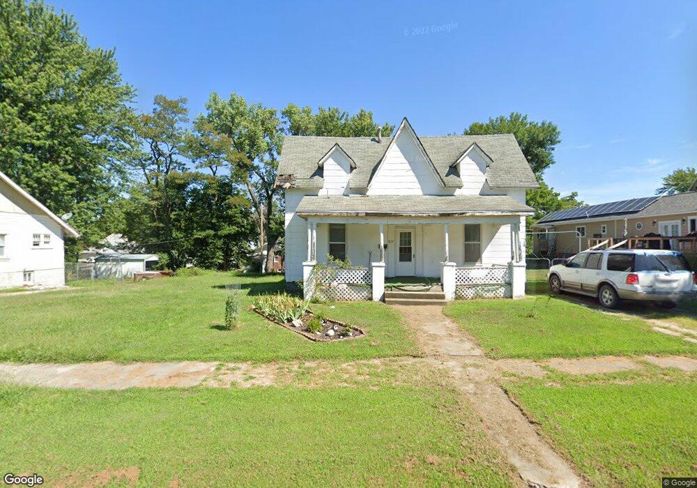 833 W Coates St, Moberly, MO 65270 - photo 1
