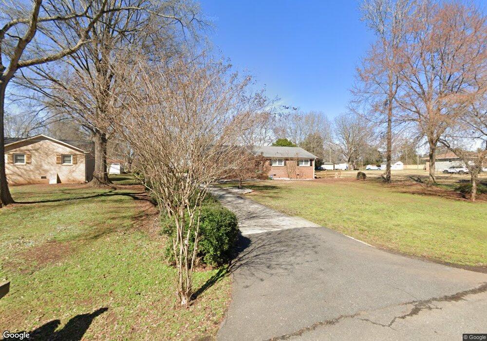 422 Forest Way Dr, Fort Mill, SC 29715 - photo 1