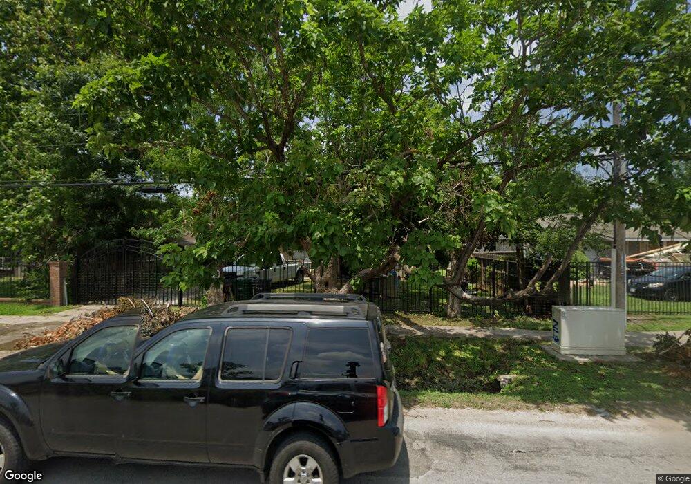 9607 Bauman Rd, Houston, TX 77076 - photo 1