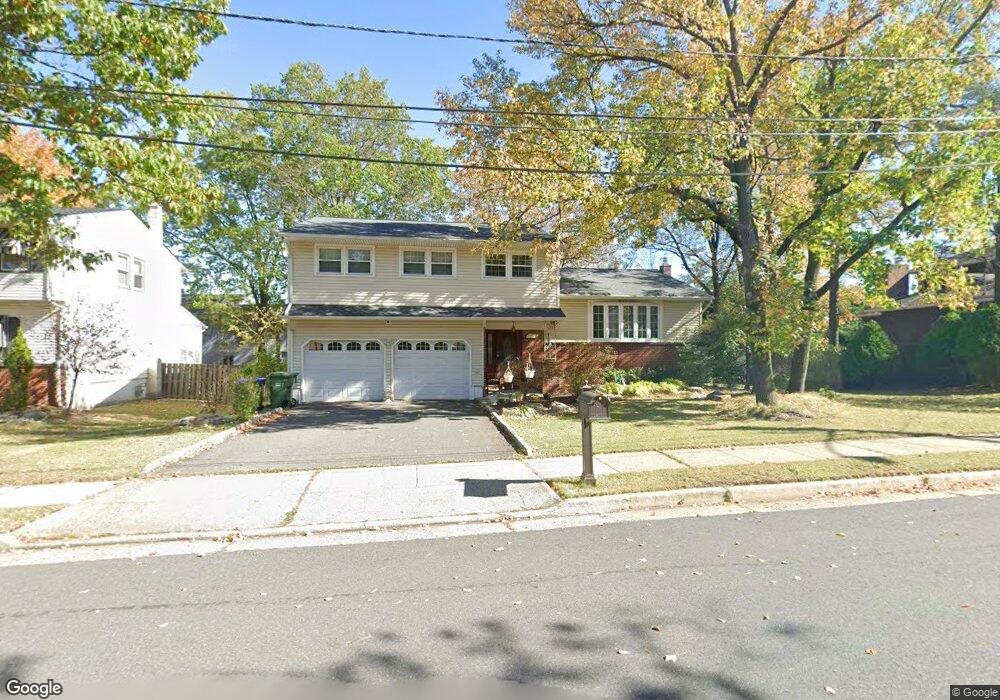 13 Wren Ct, Edison, NJ 08820 - photo 1