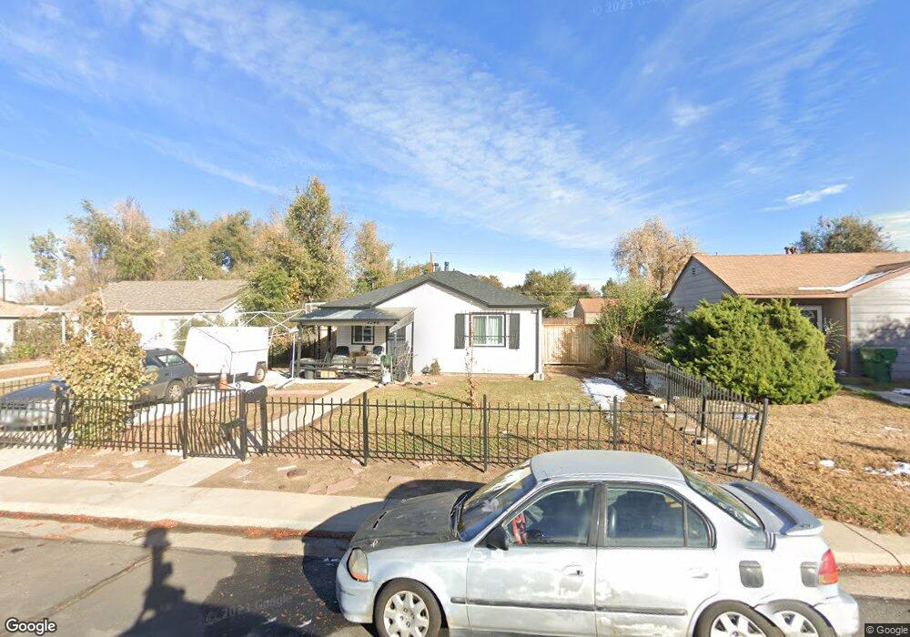 2348 Geneva St, Aurora, CO 80010 - photo 1