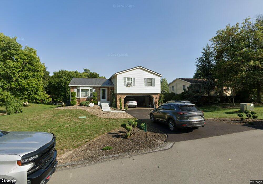 5684 Oakwood Dr, Mercersburg, PA 17236 - photo 1