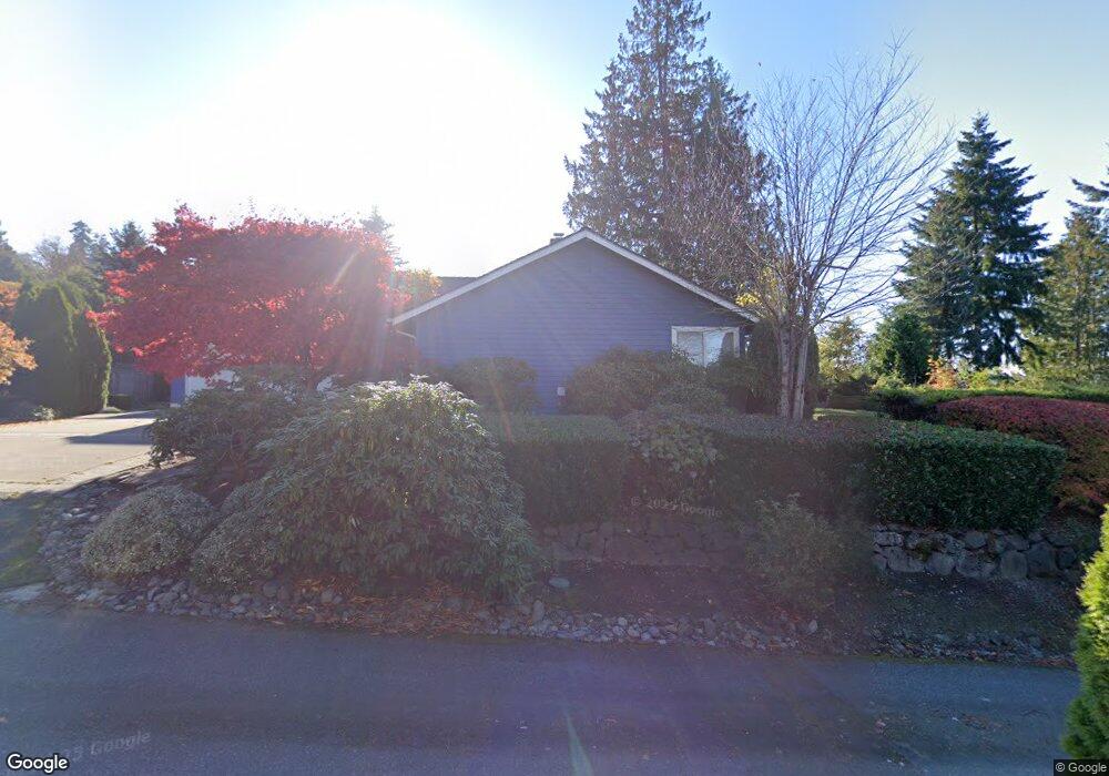 5405 W Mercer Way, Mercer Island, WA 98040 - photo 1