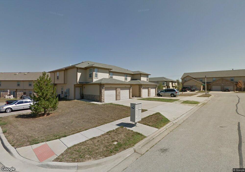 5326 Millbrook St, Shawnee, KS 66218 - photo 1