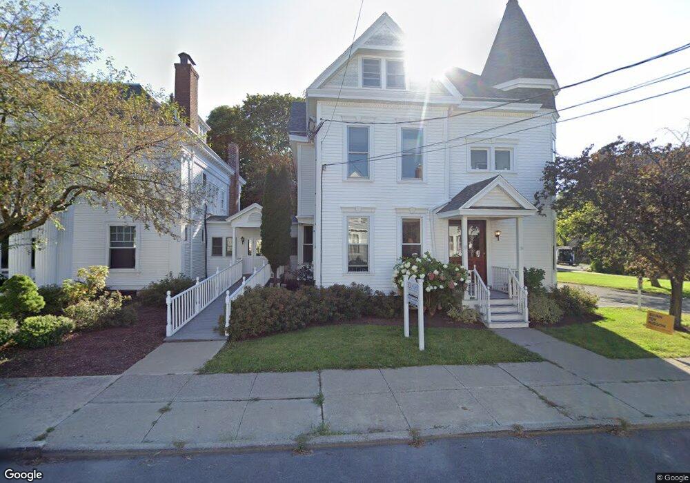 435 E Allen St, Hudson, NY 12534 - photo 1