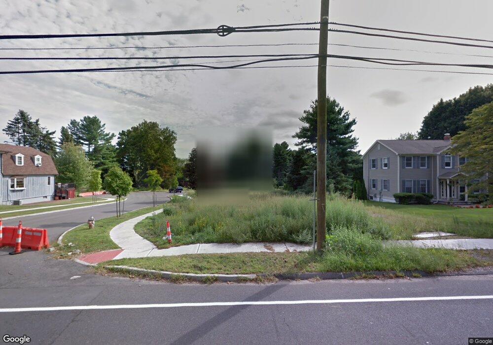 1638 N Benson Rd, Fairfield, CT 06824 - photo 1