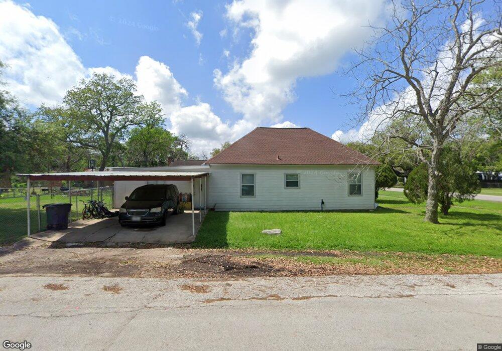 2520 5th St, Bay City, TX 77414 - photo 1