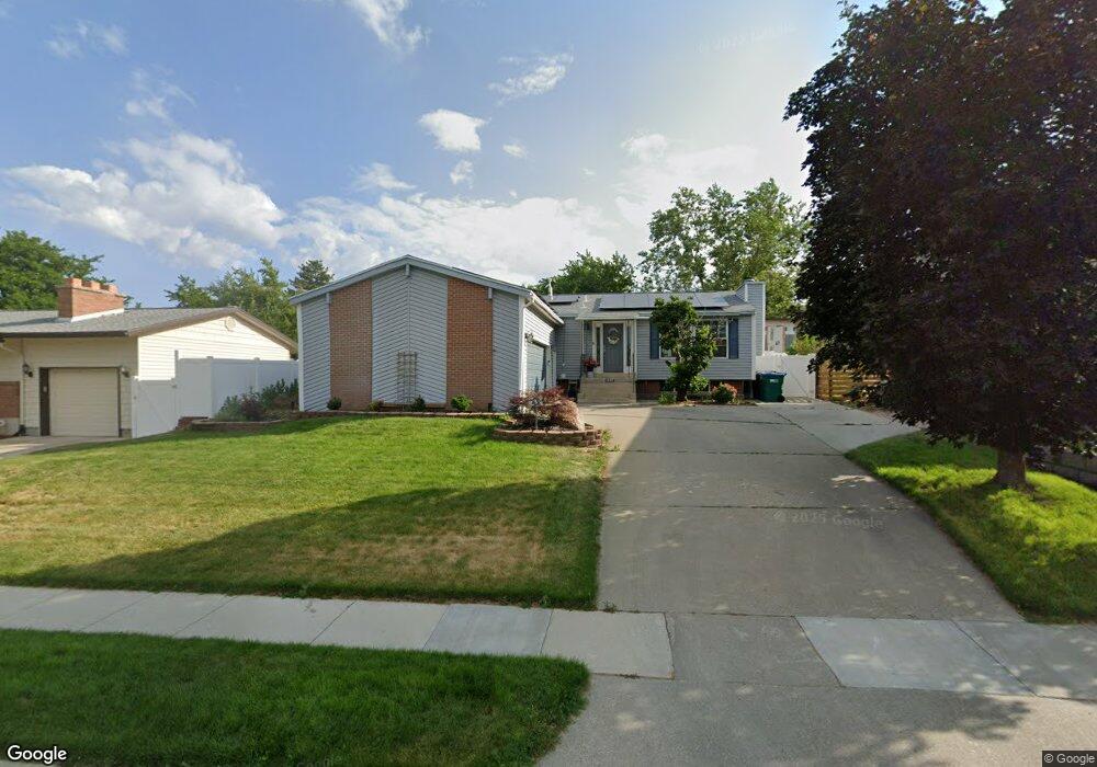 1397 E Waters Ln unit 40, Sandy, UT 84093 - photo 1