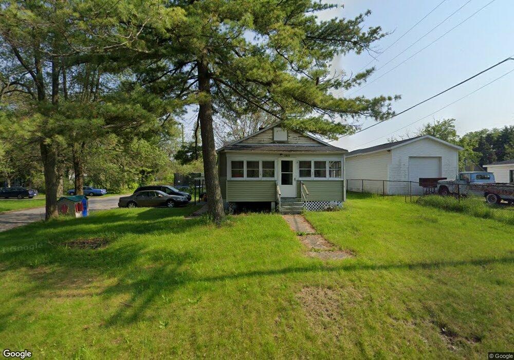 2622 Chestnut St, Port Huron, MI 48060 - photo 1