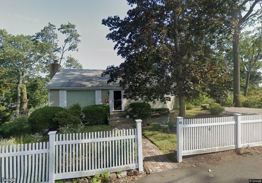 13 Drum Rd, Norwalk, CT 06853 - photo 1