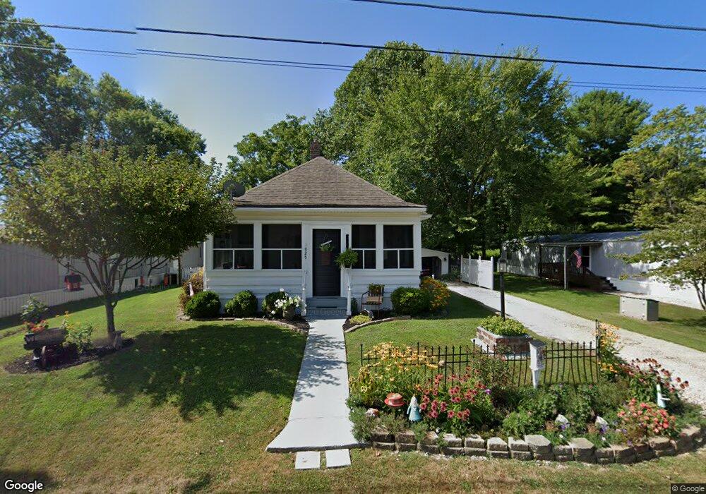 1025 Charles St, Logan, OH 43138 - photo 1