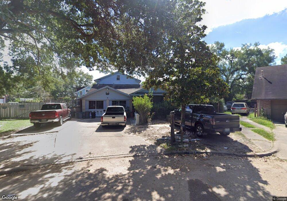 13102 Woodsdale Ct, Houston, TX 77038 - photo 1