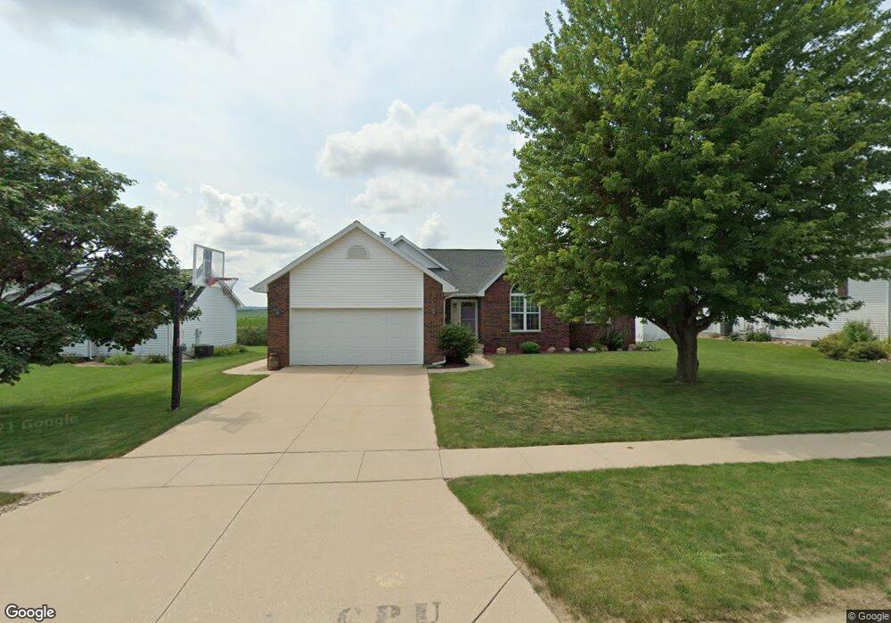 717 Boulder Dr, Center Point, IA 52213 - photo 1