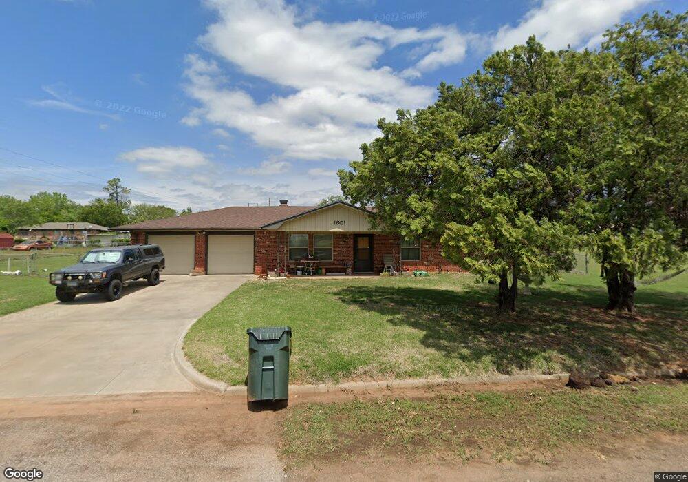 1601 E Beech Ave, Duncan, OK 73533 - photo 1