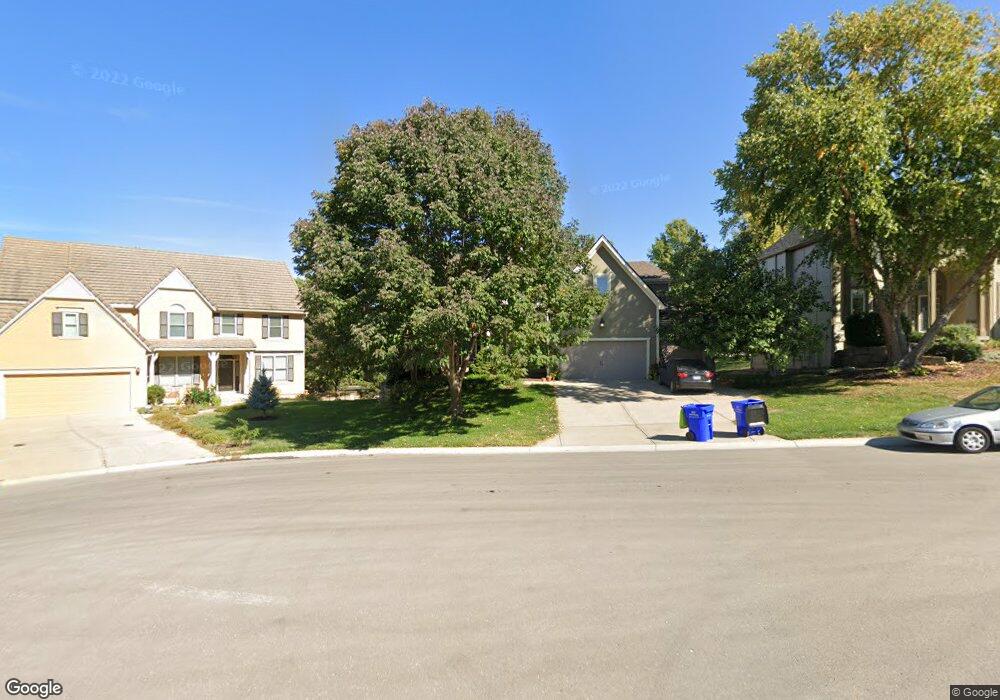 7113 Noland Rd, Shawnee, KS 66216 - photo 1