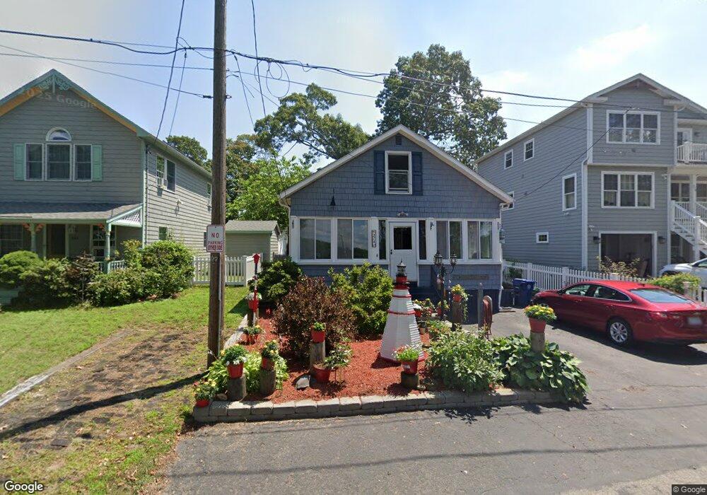 274 Sea View Dr, Warwick, RI 02889 - photo 1