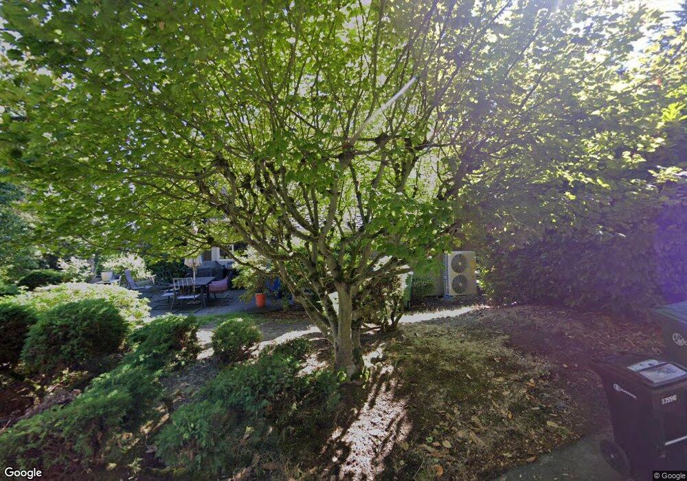 9219 SE 68th St, Mercer Island, WA 98040 - photo 1