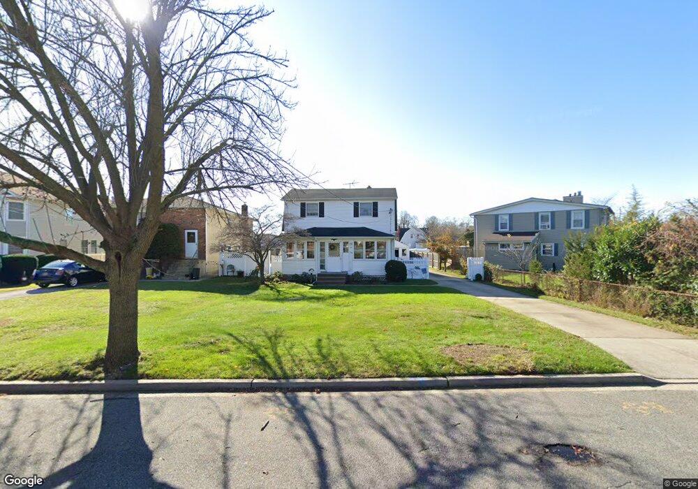119 Evergreen Ave, Bethpage, NY 11714 - photo 1