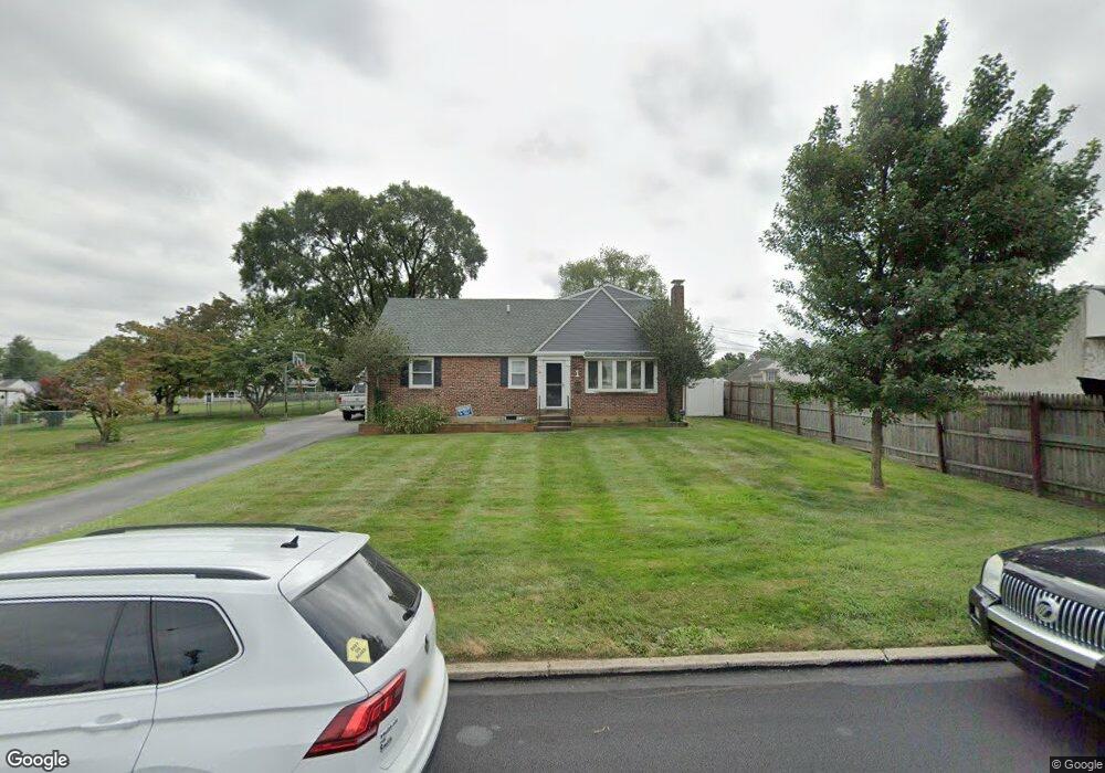1 Meadowbrook Ln, Brookhaven, PA 19015 - photo 1
