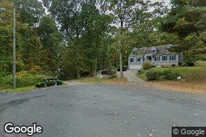 18 Bittersweet Ln, Ivoryton, CT 06442