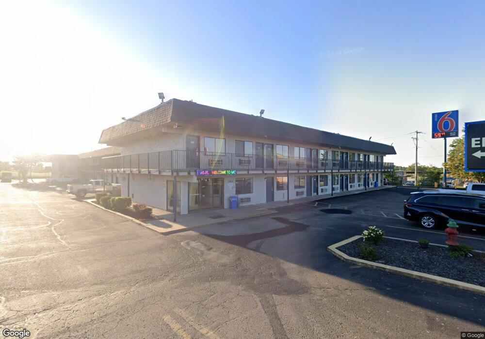 709 SW Fairlawn Rd, Topeka, KS 66606 - photo 1