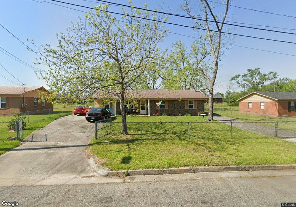 913 Juanita St, Douglas, GA 31533 - photo 1