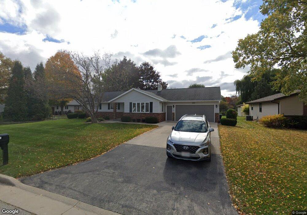 2831 W Hiawatha Dr, Appleton, WI 54914 - photo 1