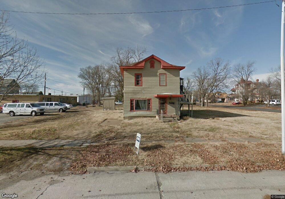318 N Central N A, Parsons, KS 67357 - photo 1