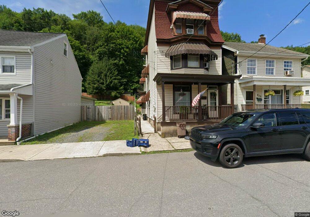 426 Washington St, Tamaqua, PA 18252 - photo 1