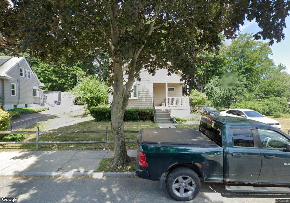 142 Laurie Ave, West Roxbury, MA 02132 - photo 1