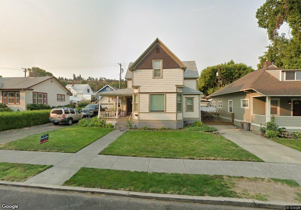 212 W 9th St, the Dalles, OR 97058 - photo 1