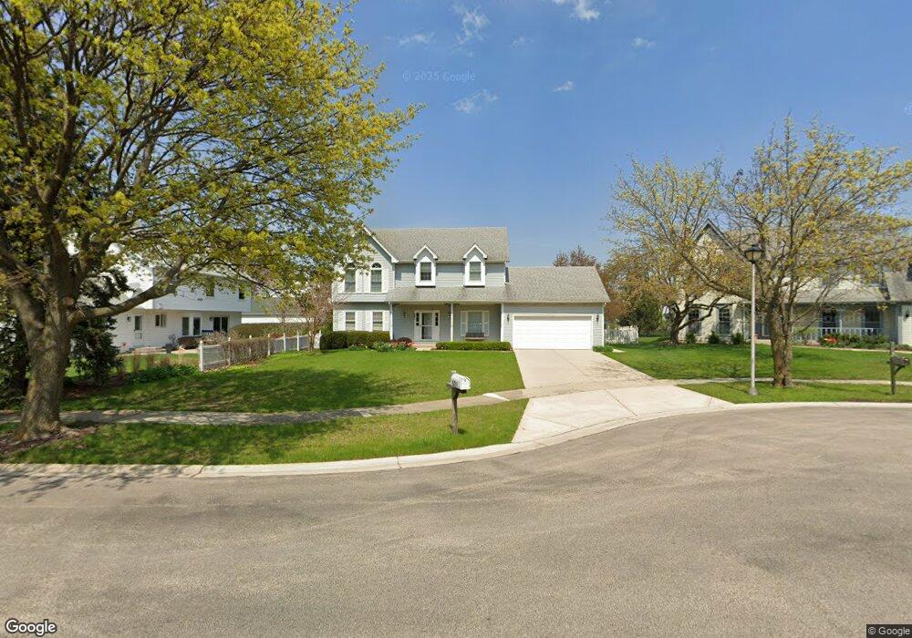 401 Appollo Ct, Wheaton, IL 60189 - photo 1