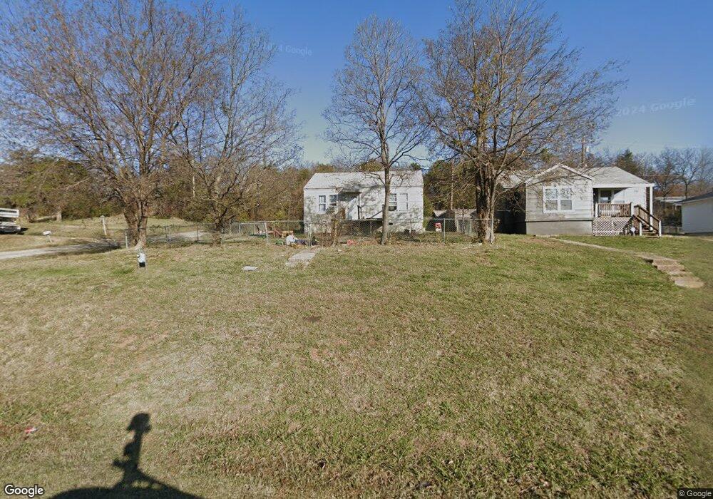 1112 W Merrick St, Henryetta, OK 74437 - photo 1