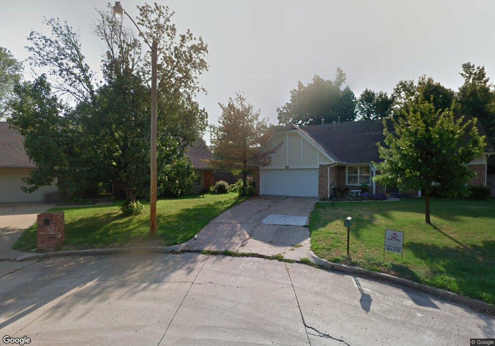 1013 W Oak Ridge Ct, Broken Arrow, OK 74012 - photo 1