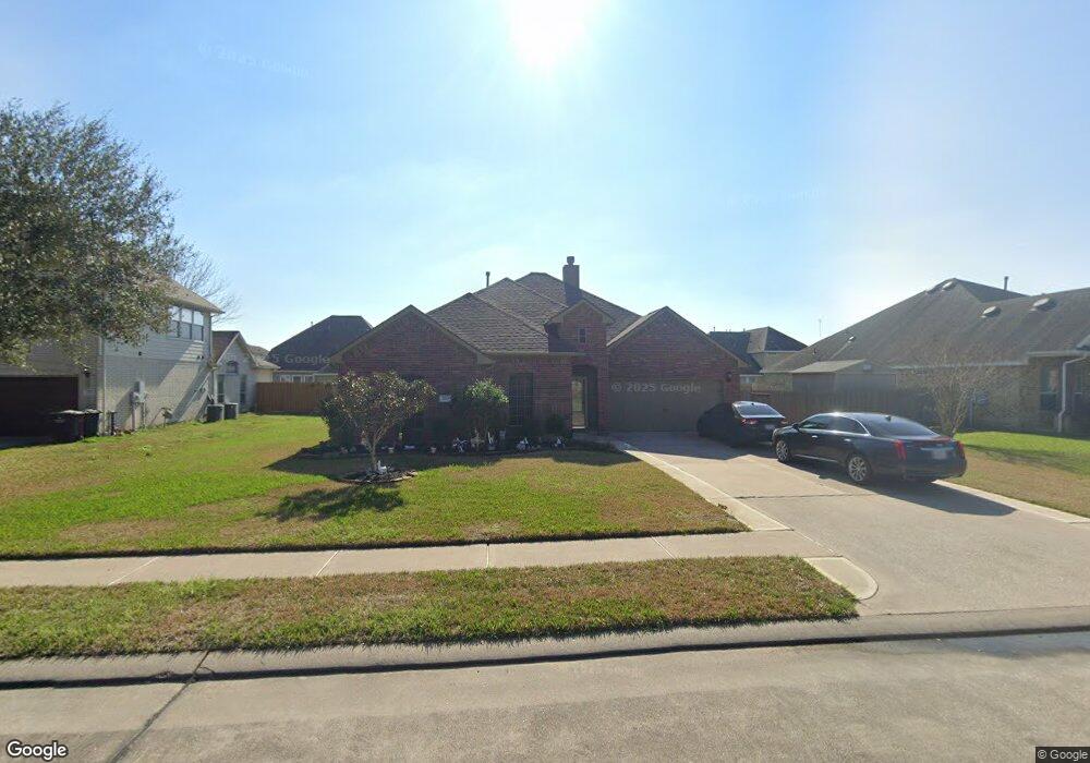 2164 Colonial St, Alvin, TX 77511 - photo 1