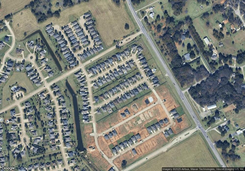 313 Oar Wood Dr, Granbury, TX 76049 - photo 1