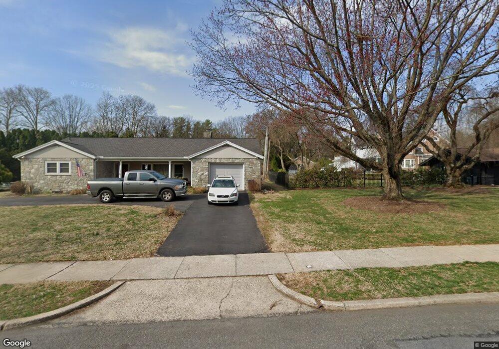 504 S Park Rd, Reading, PA 19610 - photo 1