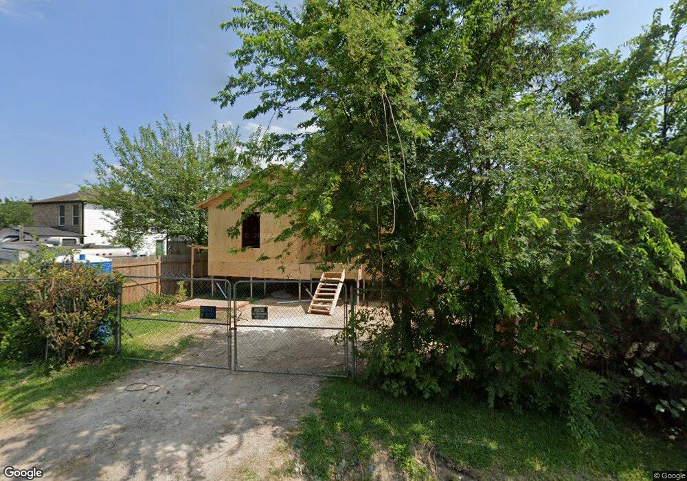 4738 Gaston St, Houston, TX 77093 - photo 1