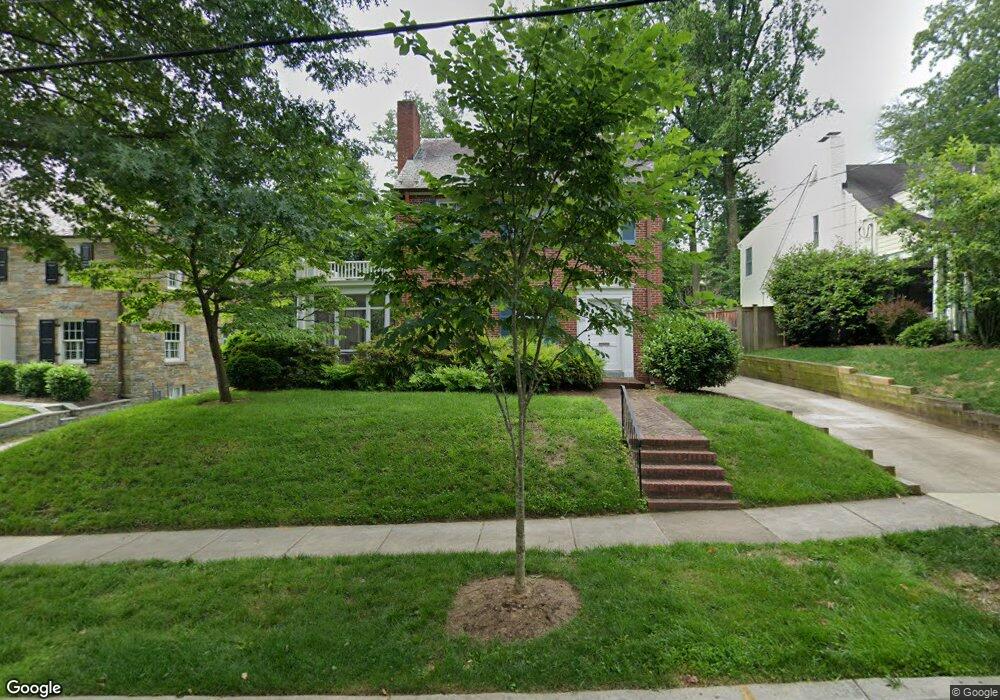 4104 Aspen St, Chevy Chase, MD 20815 - photo 1