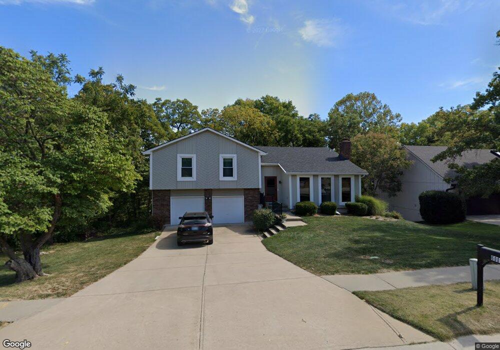 6003 Albervan St, Shawnee, KS 66216 - photo 1