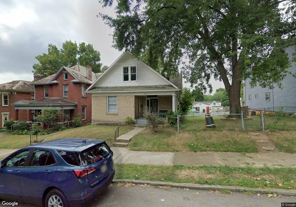 336 E Chestnut St, Lancaster, OH 43130 - photo 1