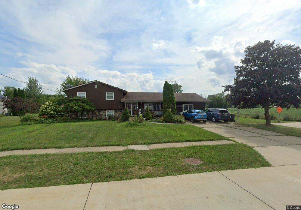 130 Harmon Ct, Lagrange, OH 44050 - photo 1