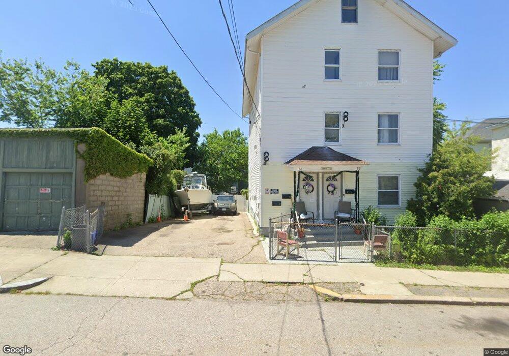86 Larch St, Pawtucket, RI 02860 - photo 1